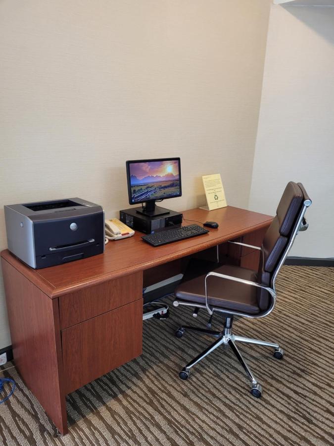 Comfort Inn Cleveland Airport Middleburg Heights Exterior photo