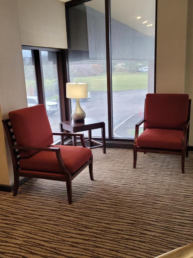 Comfort Inn Cleveland Airport Middleburg Heights Exterior photo