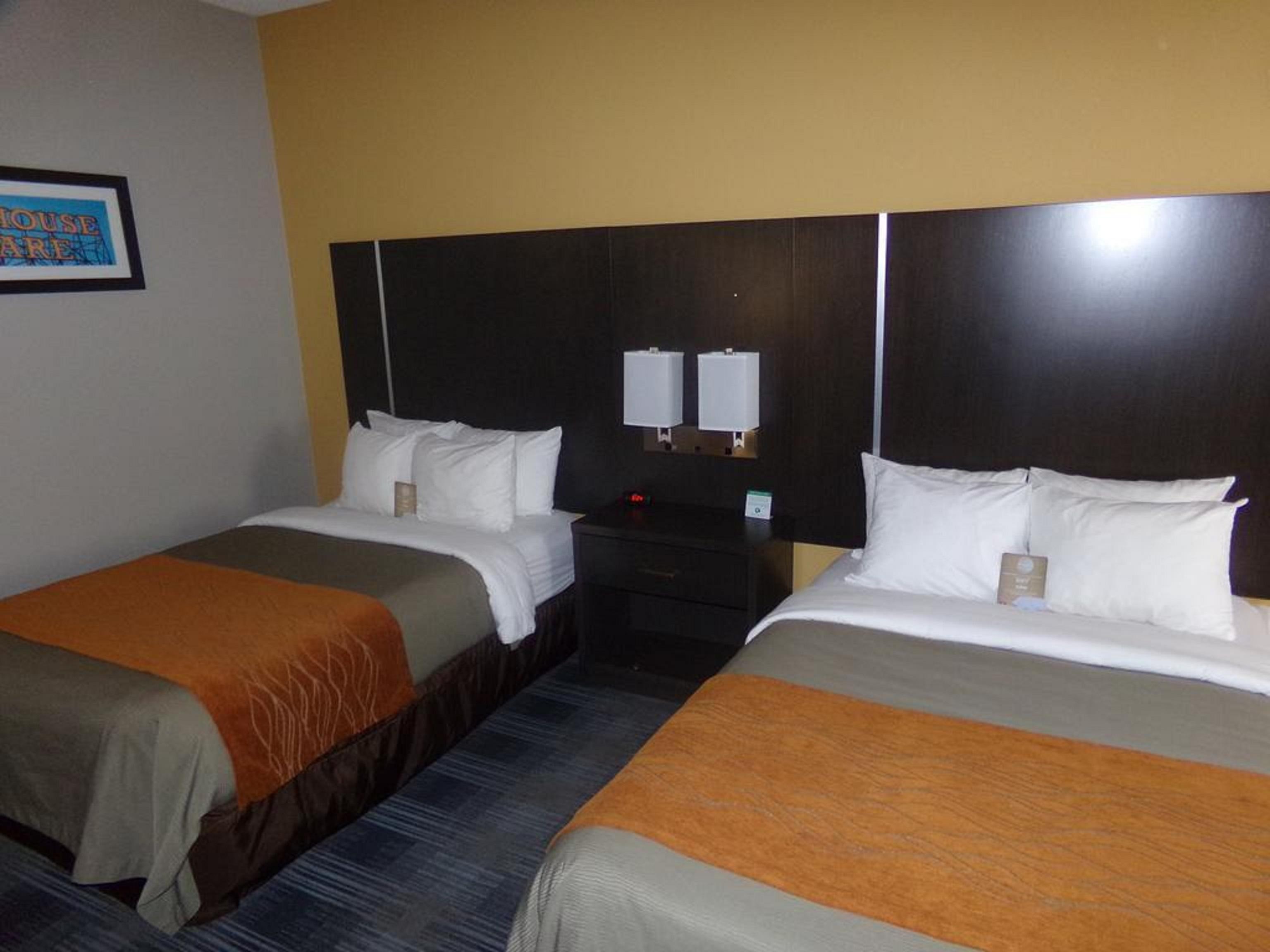 Comfort Inn Cleveland Airport Middleburg Heights Exterior photo
