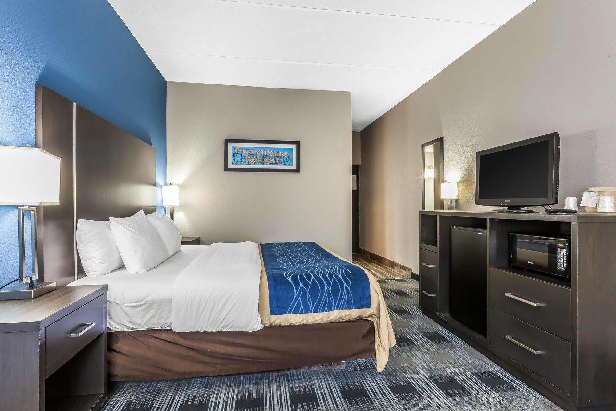 Comfort Inn Cleveland Airport Middleburg Heights Exterior photo