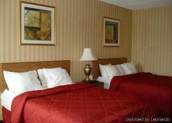 Comfort Inn Cleveland Airport Middleburg Heights Exterior photo